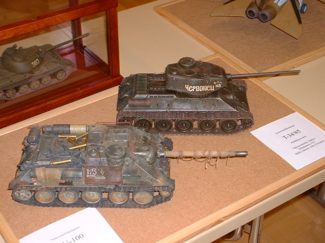 tanks1.jpg